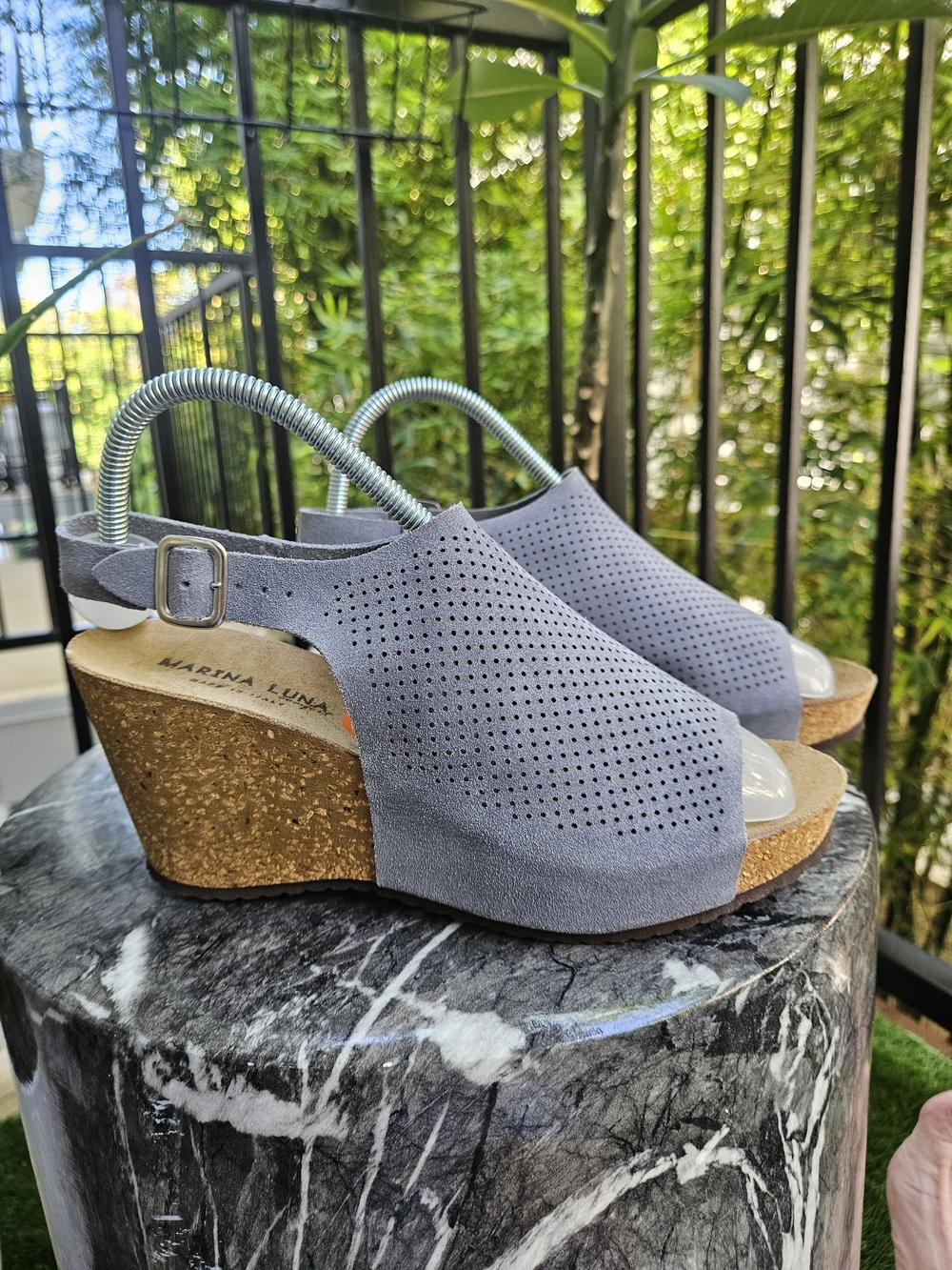 NWOB Marina Luna Italy Sandals 9.5 (40) Genuine Gray Suede Cork Wedge Comfort